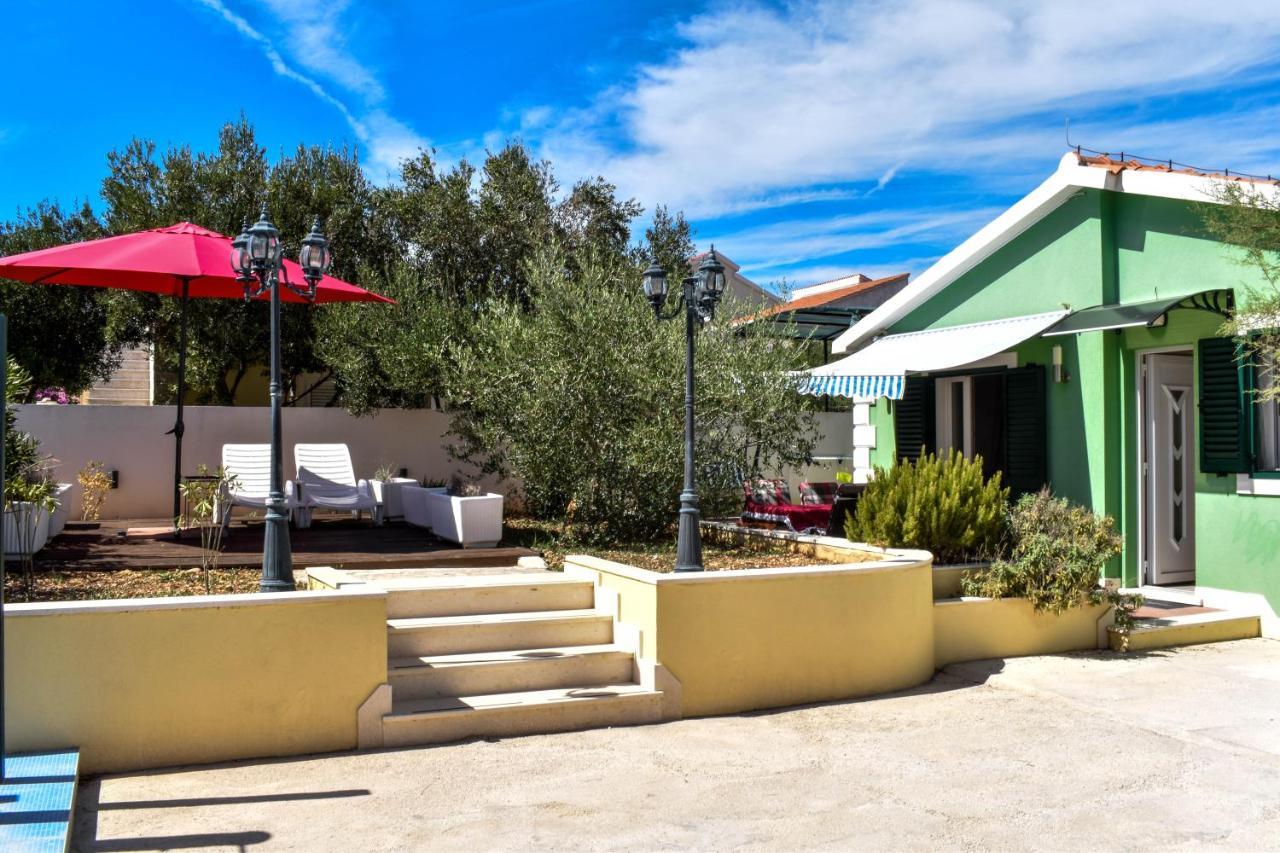 Tamaris Villa Sevid Exterior photo